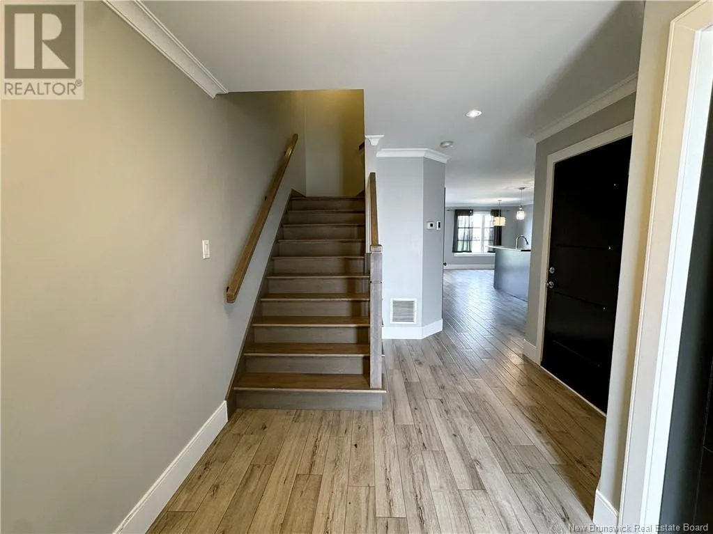 49 Francfort Crescent