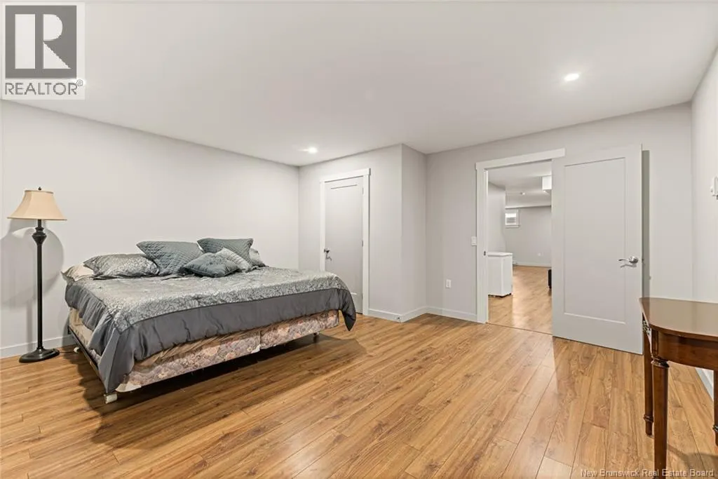 16 Louis-Arthur Court