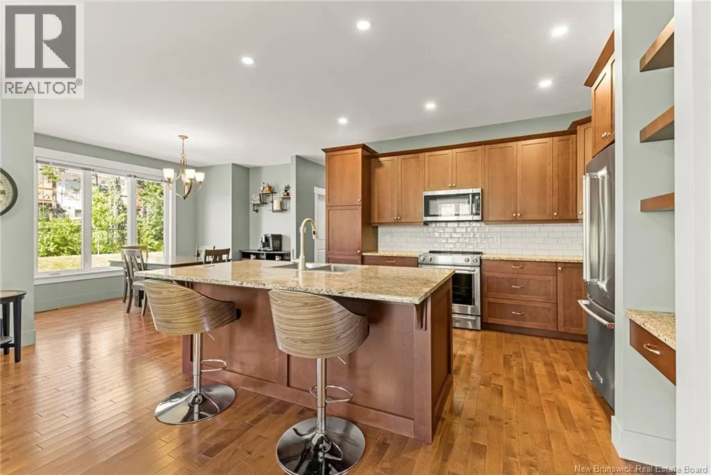 16 Louis-Arthur Court