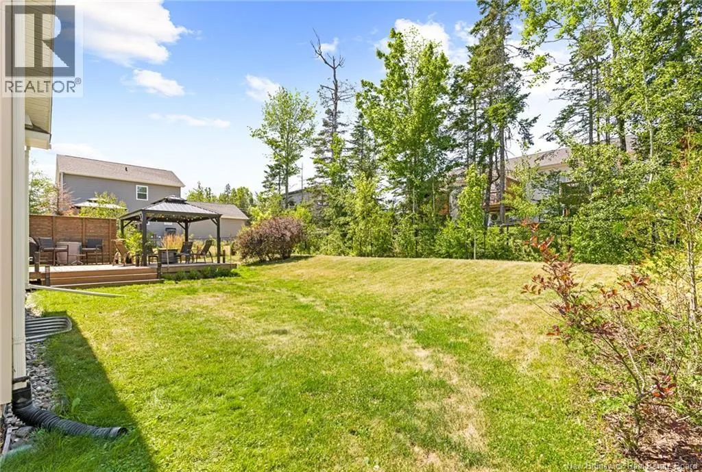 16 Louis-Arthur Court