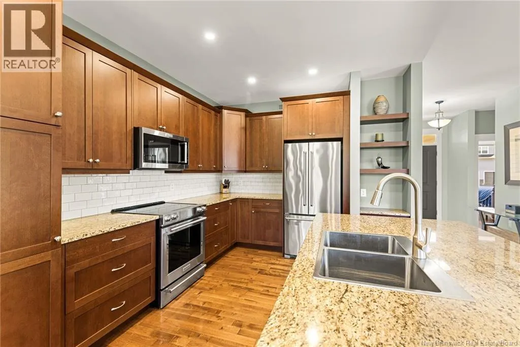 16 Louis-Arthur Court