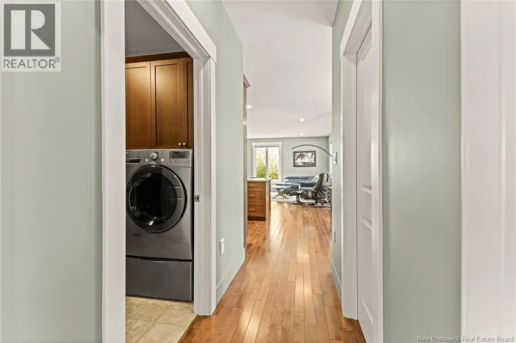 16 Louis-Arthur Court