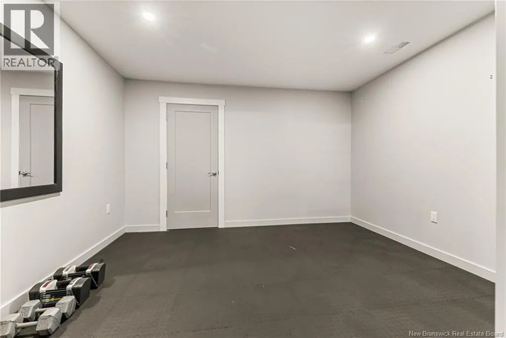 16 Louis-Arthur Court