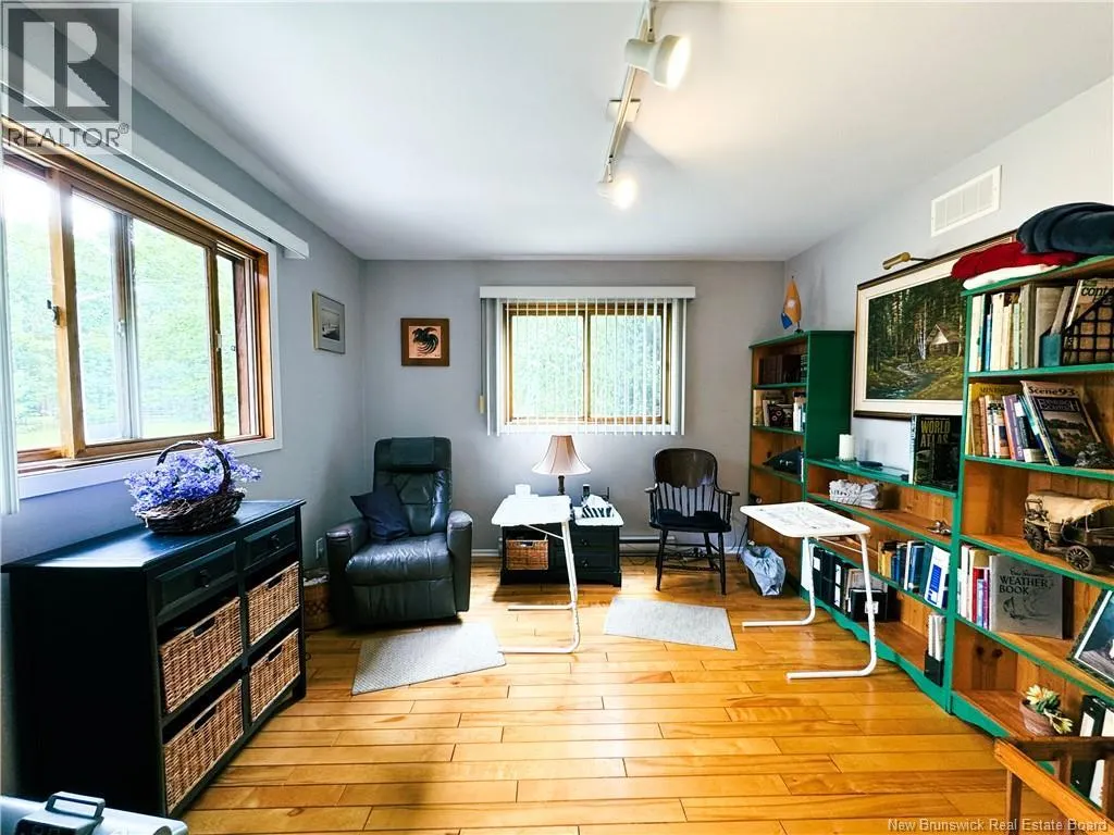73 Oakmoor Terrace