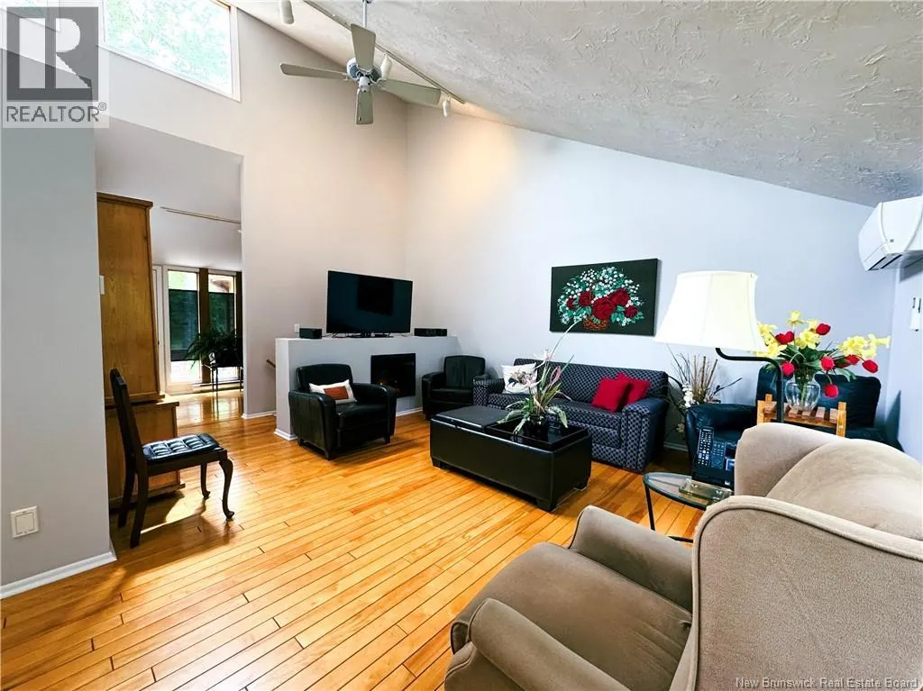73 Oakmoor Terrace