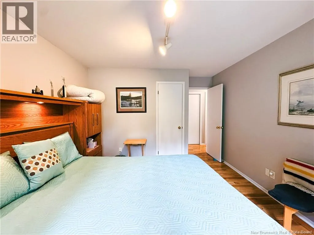 73 Oakmoor Terrace