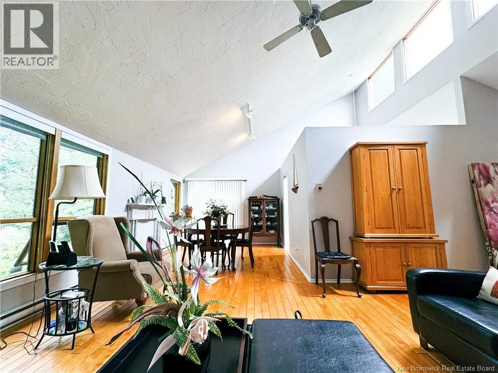 73 Oakmoor Terrace