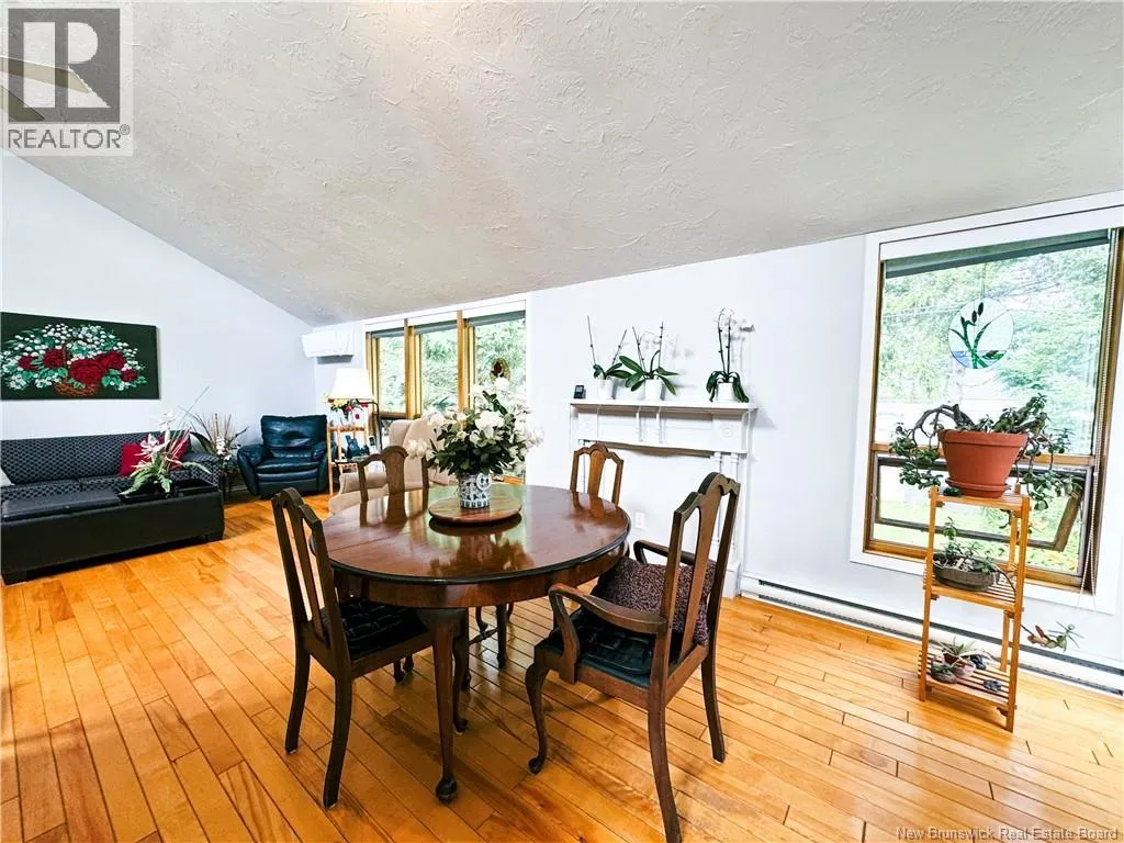 73 Oakmoor Terrace