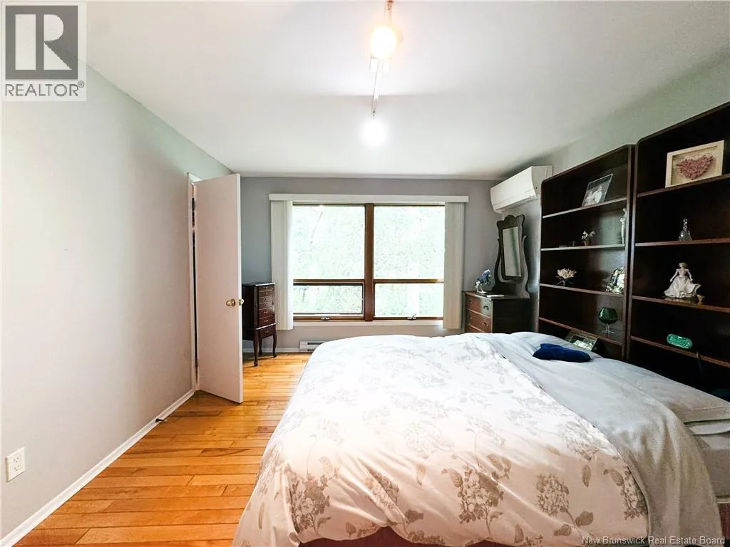 73 Oakmoor Terrace