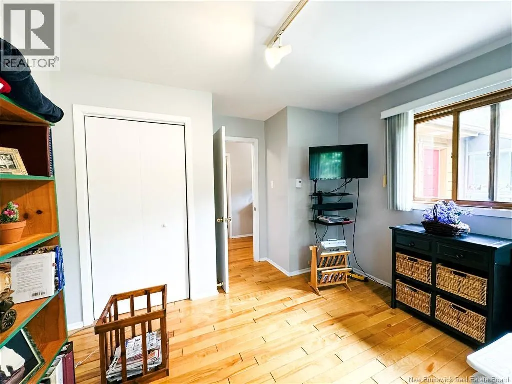 73 Oakmoor Terrace