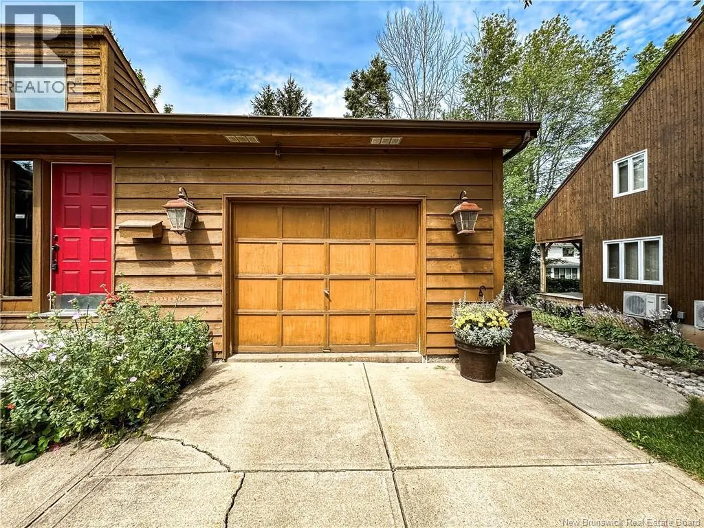 73 Oakmoor Terrace