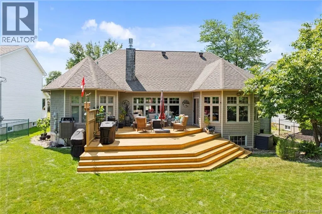 576 Douglas Avenue
