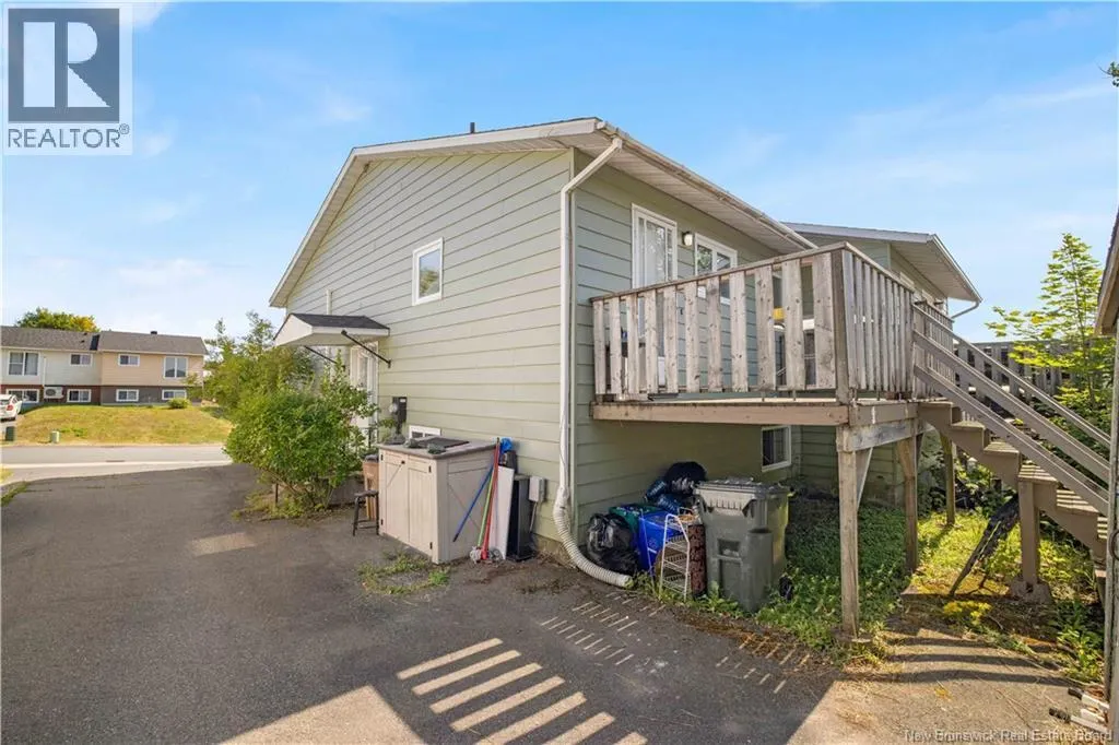 11 Clovelly