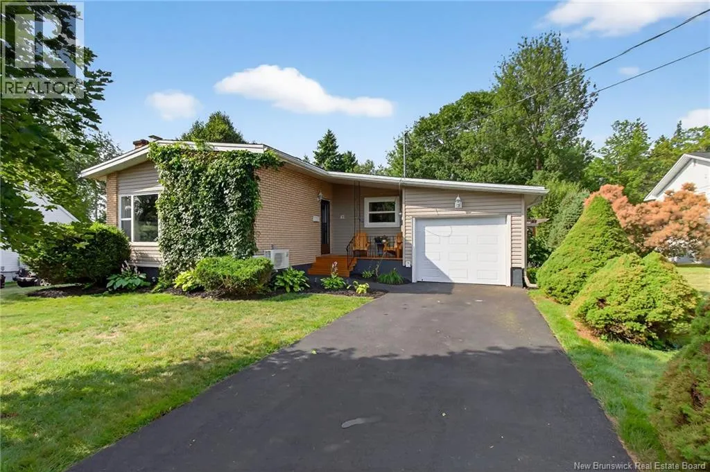 62 Woodlawn