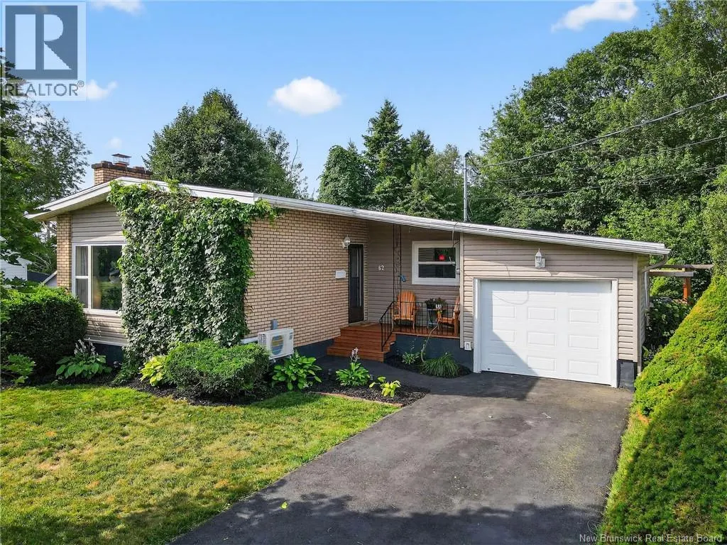 62 Woodlawn