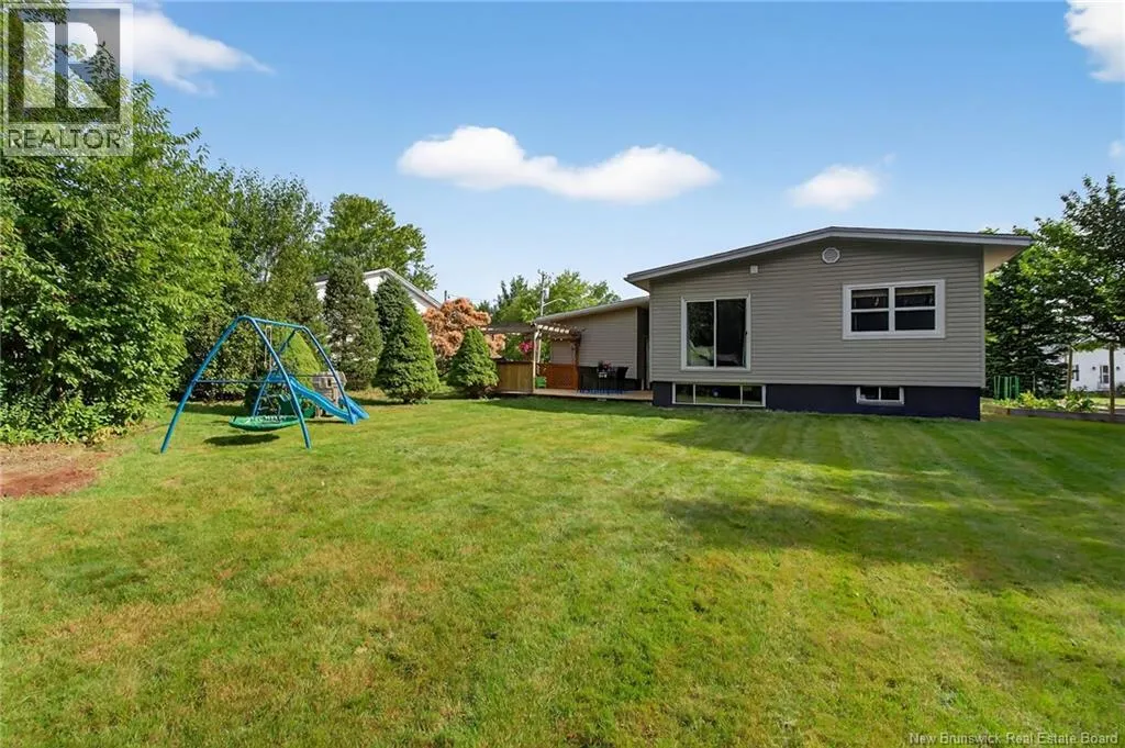 62 Woodlawn