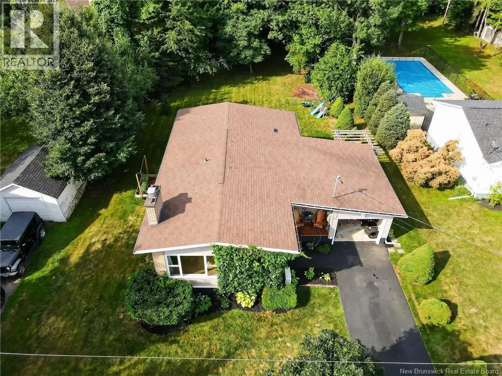 62 Woodlawn