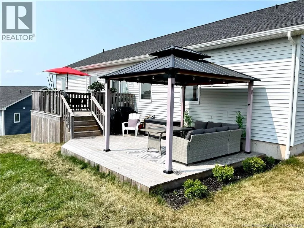 24 Flagstone Drive