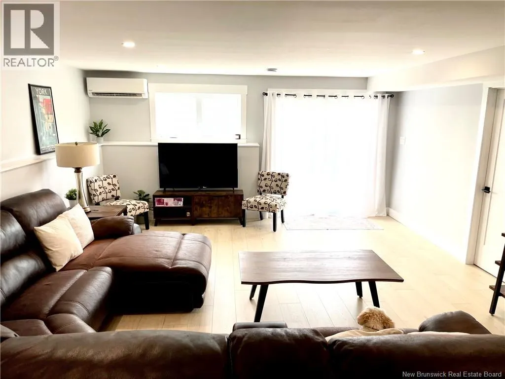24 Flagstone Drive