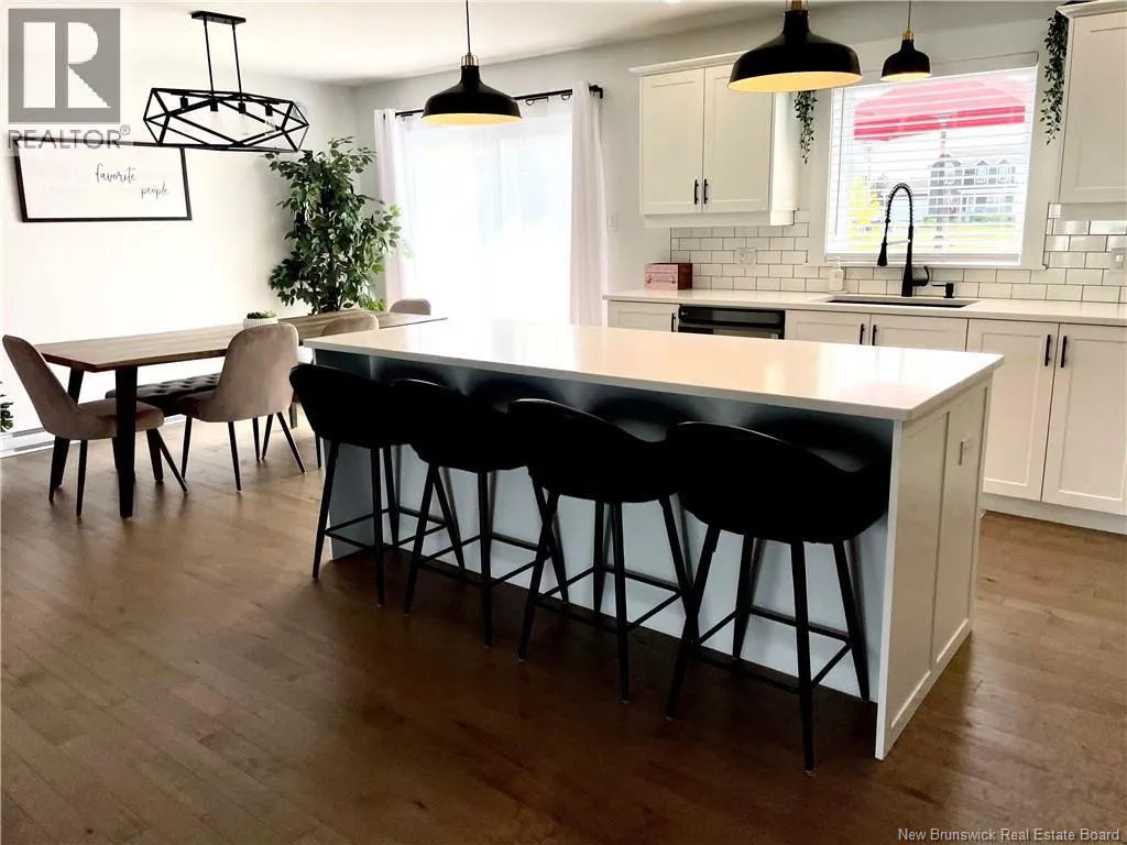 24 Flagstone Drive