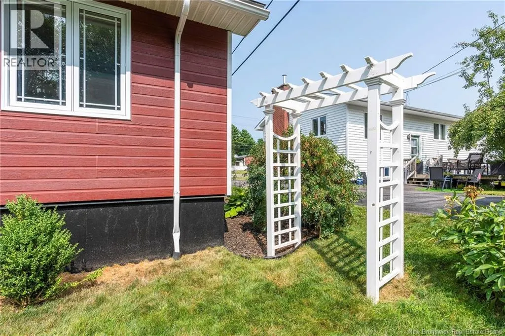 579 Maple Street