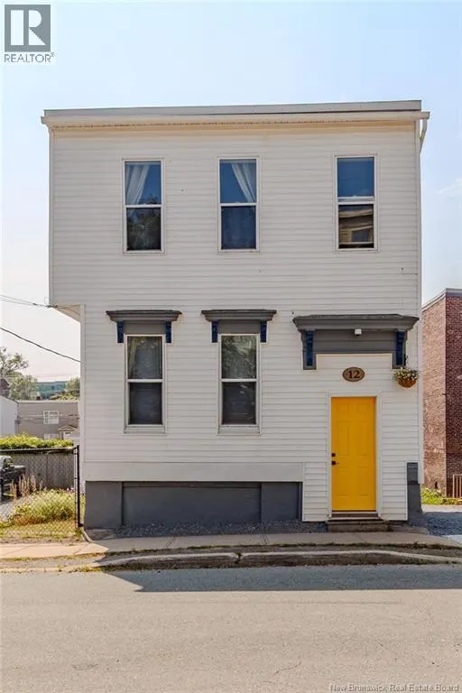 12 St Andrews Street