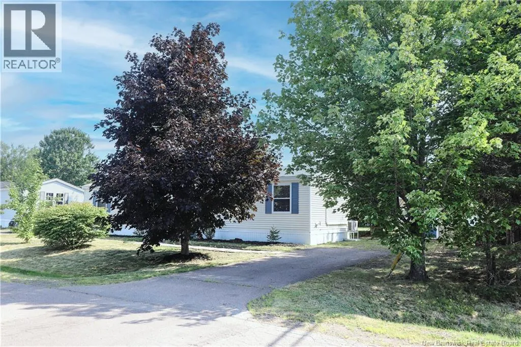 2 Hummingbird Street
