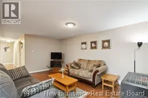 120 Dawn Crescent