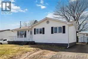 120 Dawn Crescent
