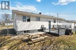 120 Dawn Crescent