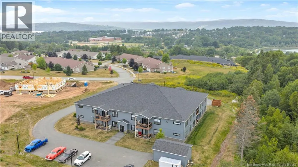 79 Mapleview Drive Unit# 102