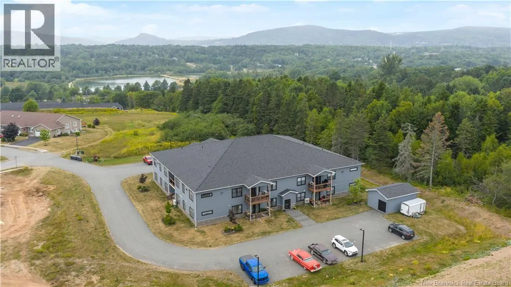 79 Mapleview Drive Unit# 102