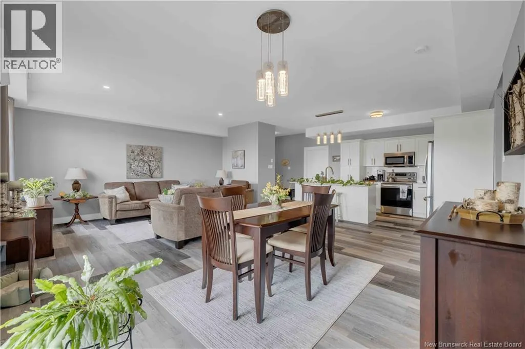 79 Mapleview Drive Unit# 102