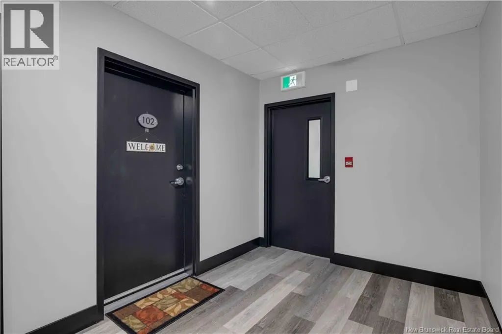 79 Mapleview Drive Unit# 102