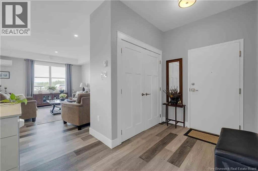 79 Mapleview Drive Unit# 102