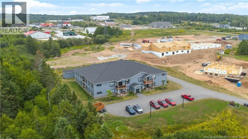 79 Mapleview Drive Unit# 102