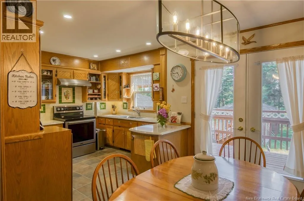 73 Old Black River Road