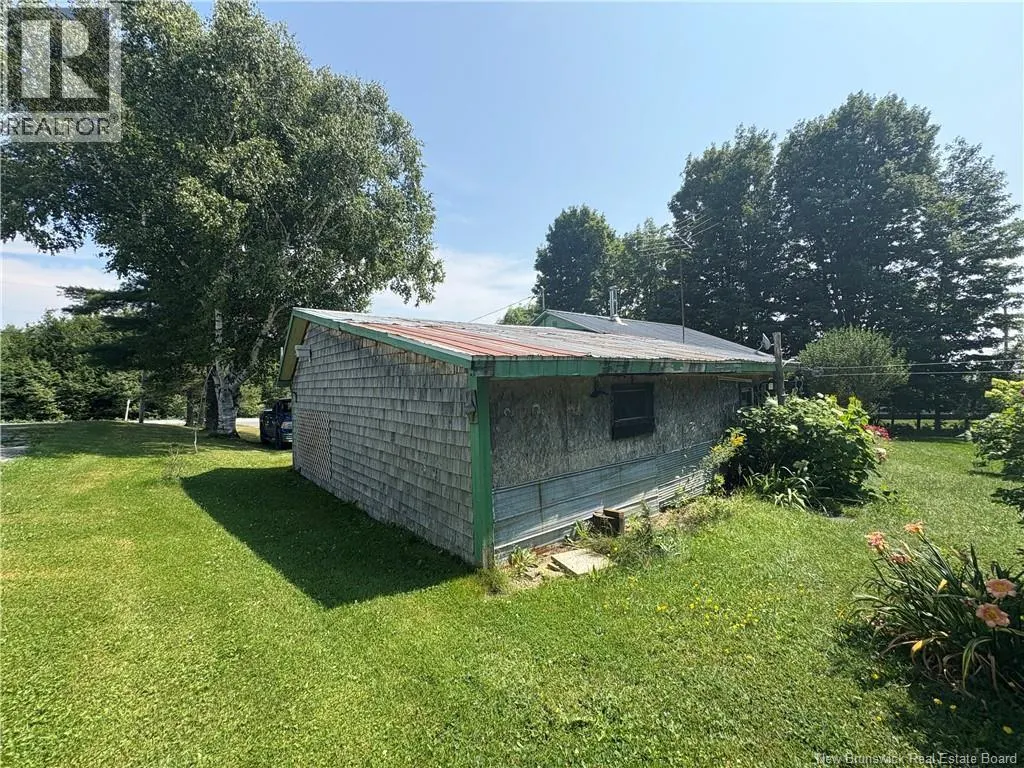 349 Back Greenfield Road