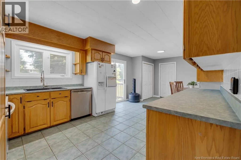 68 Valleyview Crescent