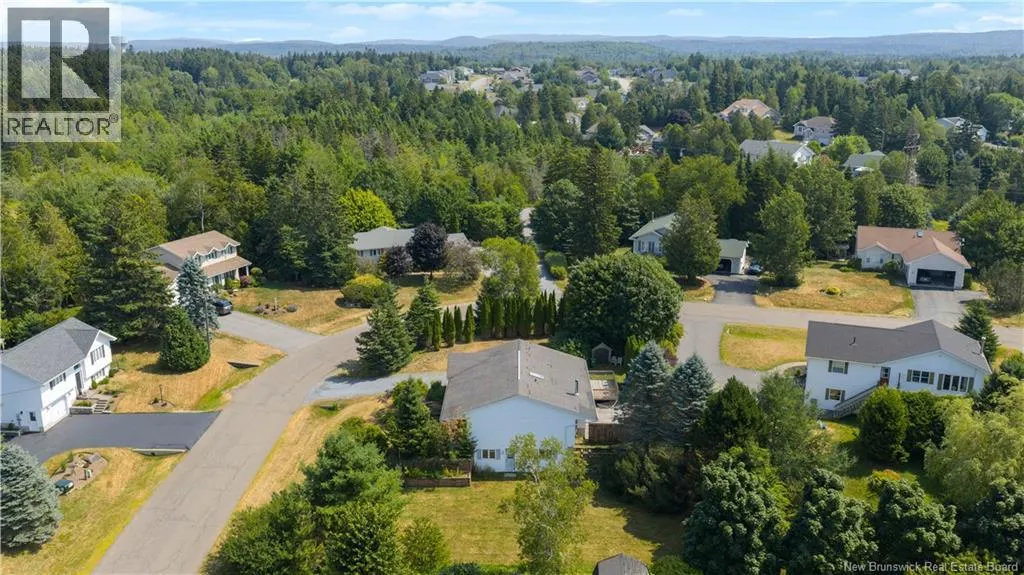 14 Pinewood Crescent