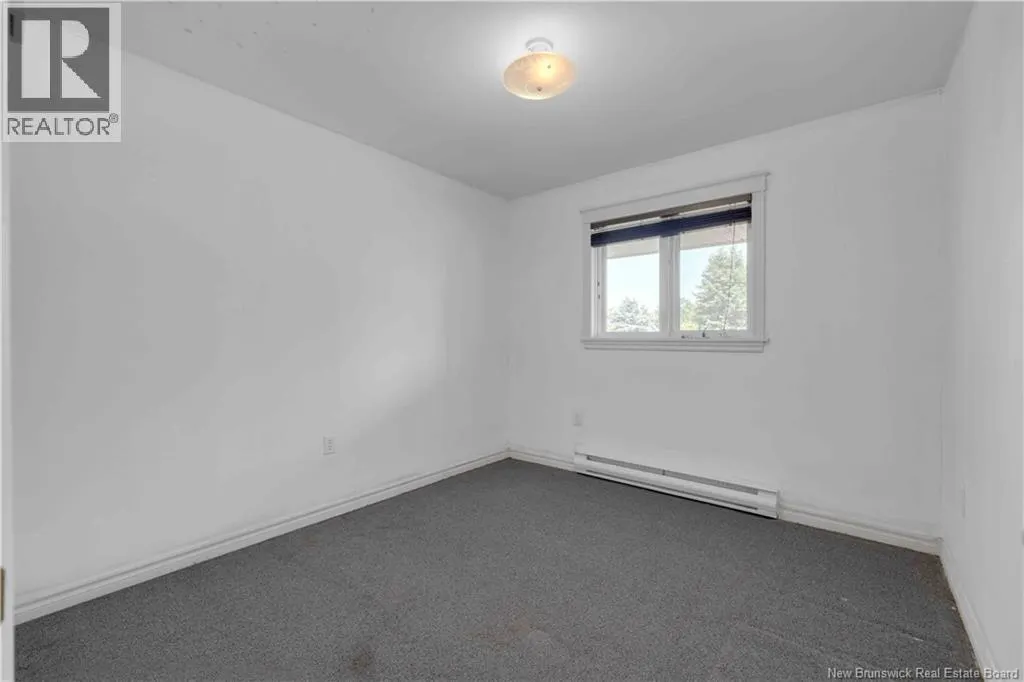 14 Pinewood Crescent