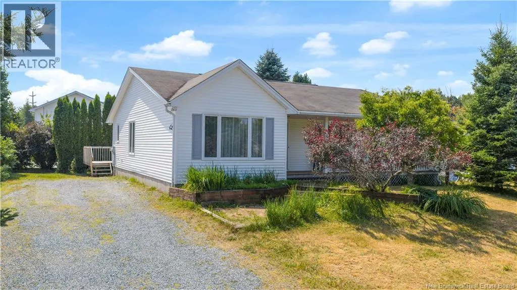 14 Pinewood Crescent