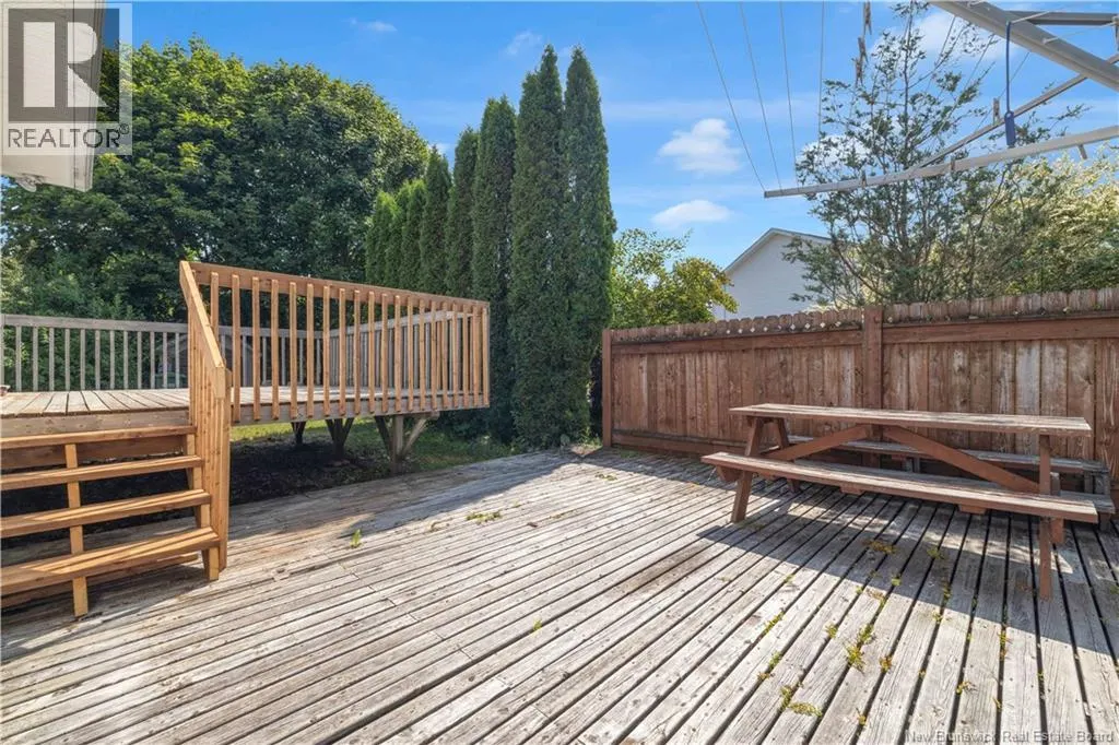 14 Pinewood Crescent