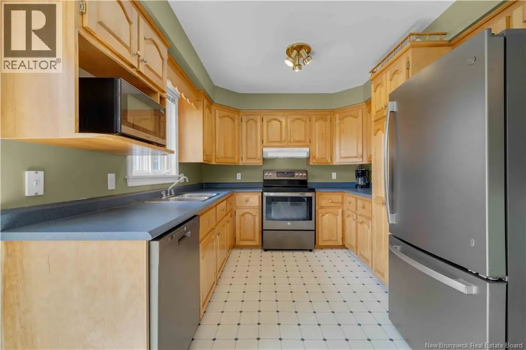 14 Pinewood Crescent