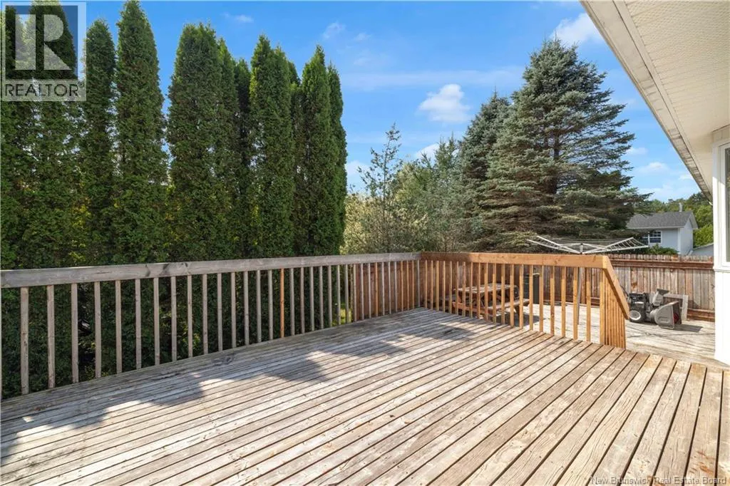 14 Pinewood Crescent
