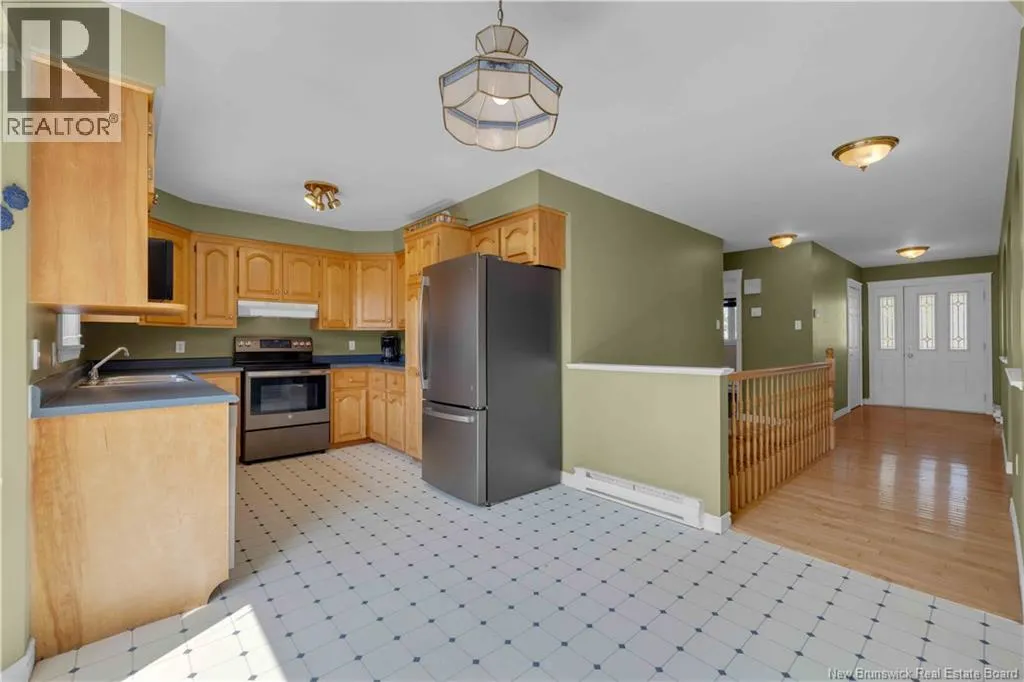 14 Pinewood Crescent