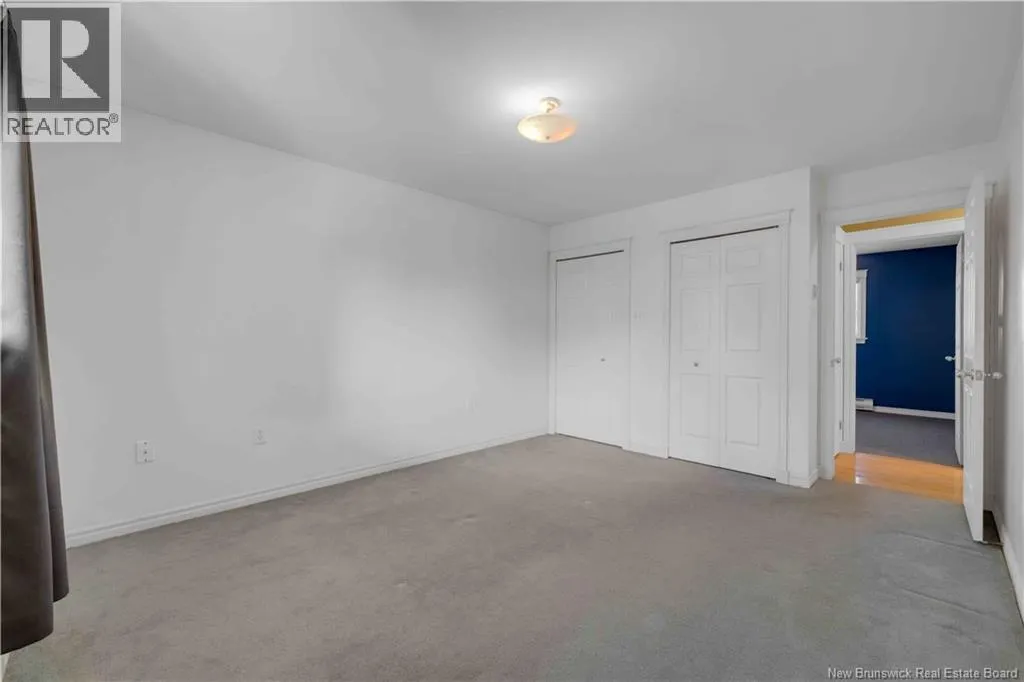 14 Pinewood Crescent