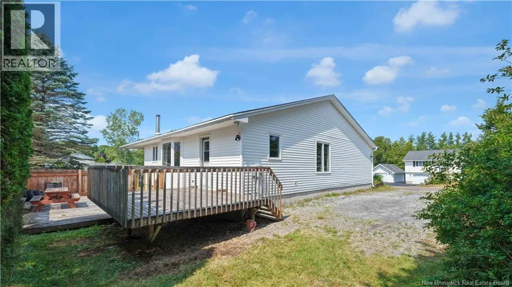 14 Pinewood Crescent