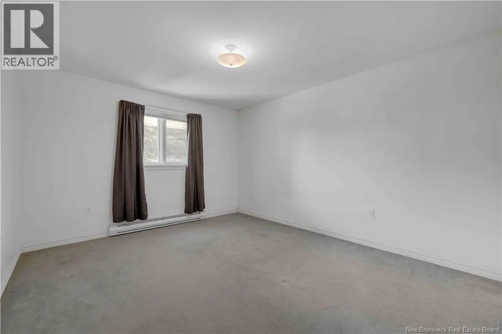 14 Pinewood Crescent