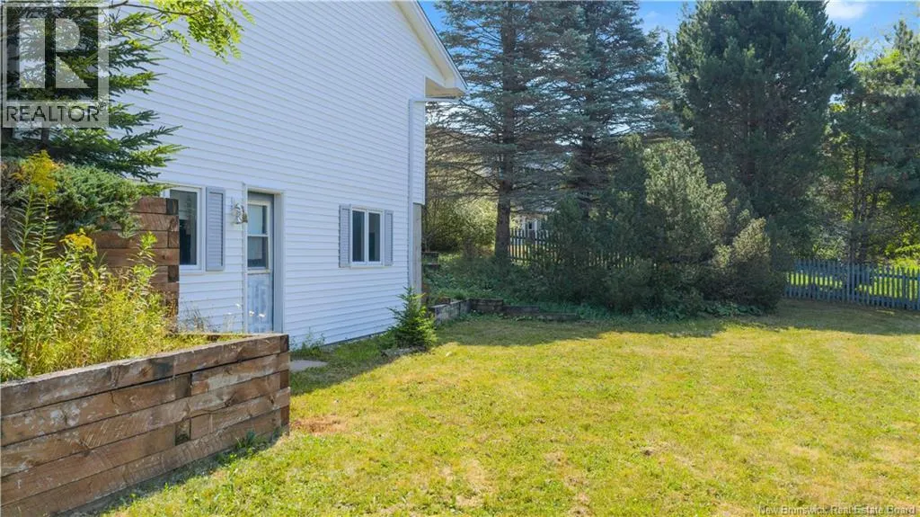 14 Pinewood Crescent